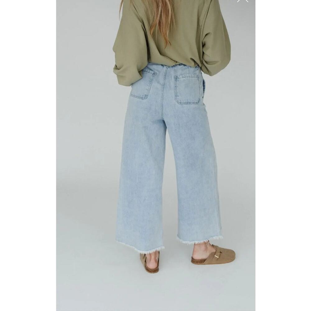 Simply You Wide Leg Jeans - Light Wash - Picture 7 of 8